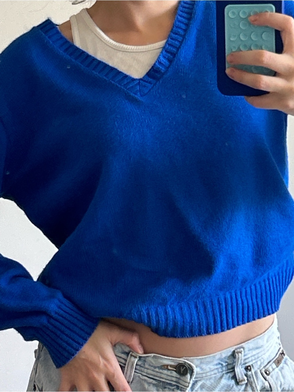 VINTAGE wool blue v neck sweater